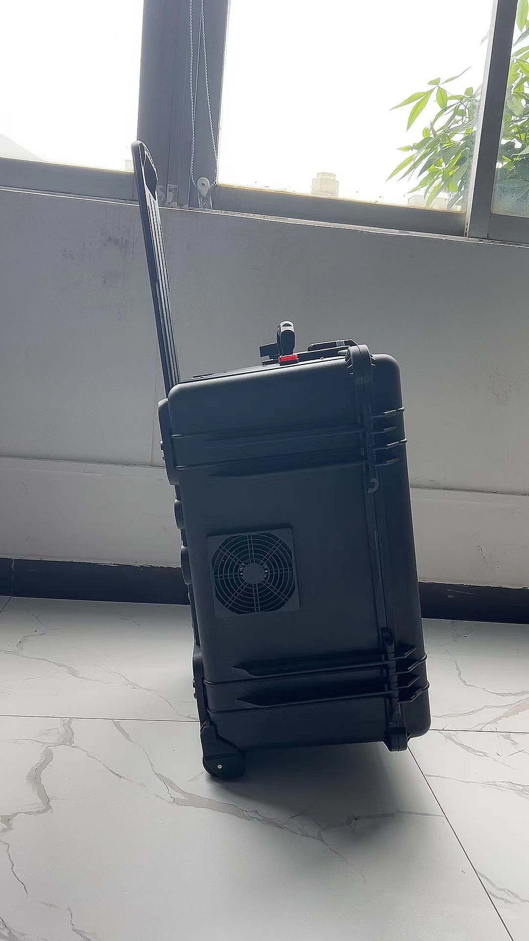 广西手拉箱型移动通信干扰器